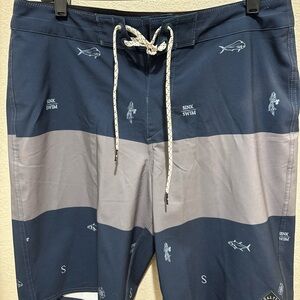 Salty Crew Men's Navy & Gray Board Shorts Swim Trunks size 32 Beach Travel
